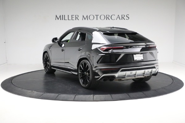 Used 2019 Lamborghini Urus for sale Sold at Aston Martin of Greenwich in Greenwich CT 06830 3