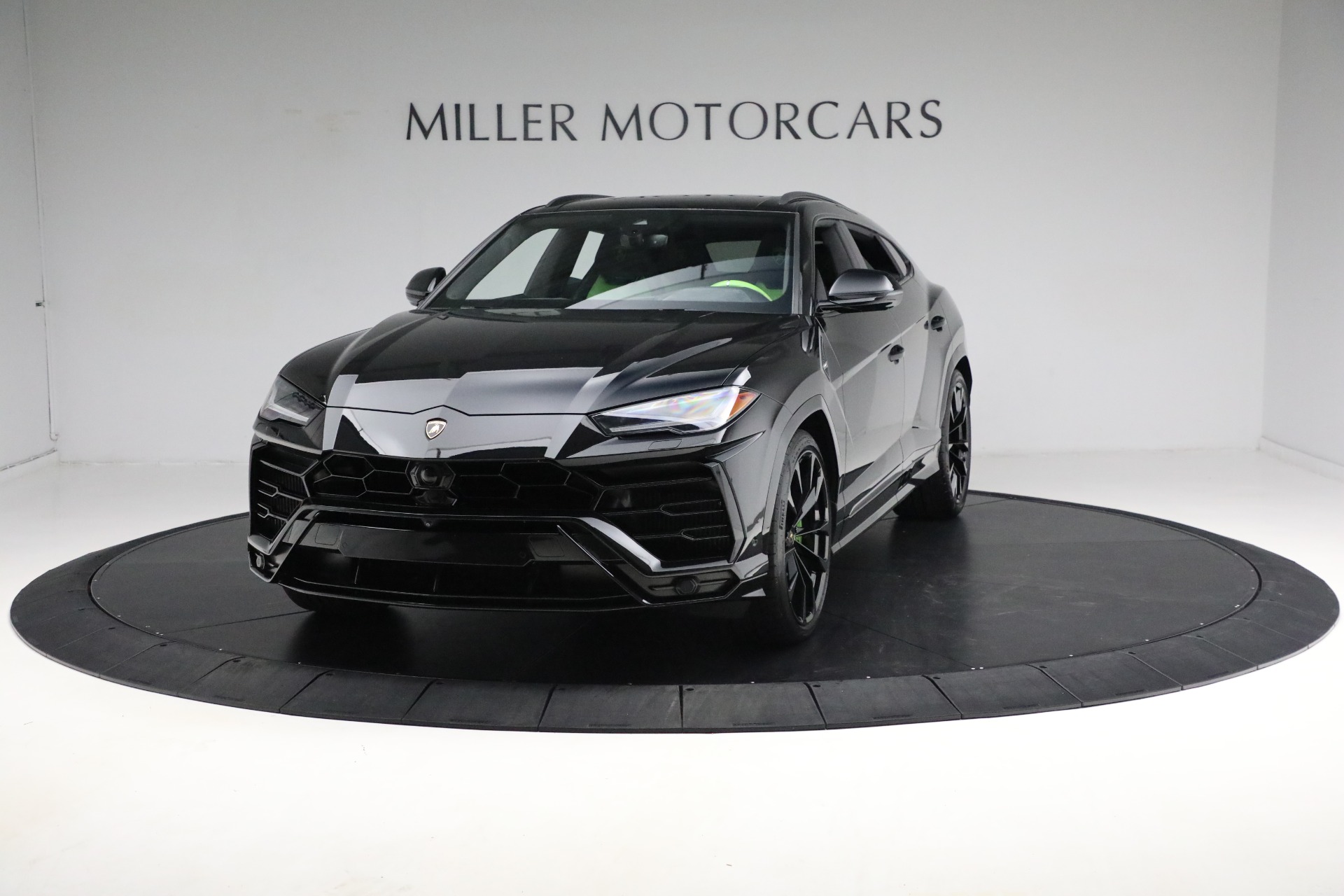 Used 2019 Lamborghini Urus for sale Sold at Aston Martin of Greenwich in Greenwich CT 06830 1