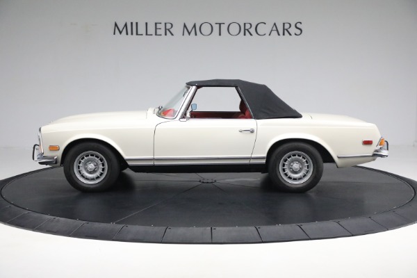 Used 1970 Mercedes-Benz 280 SL for sale Sold at Aston Martin of Greenwich in Greenwich CT 06830 15