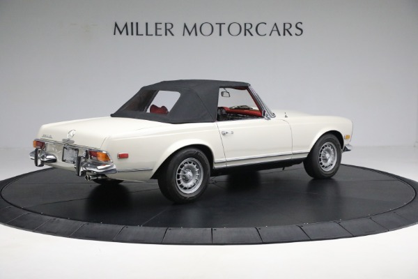 Used 1970 Mercedes-Benz 280 SL for sale Sold at Aston Martin of Greenwich in Greenwich CT 06830 16