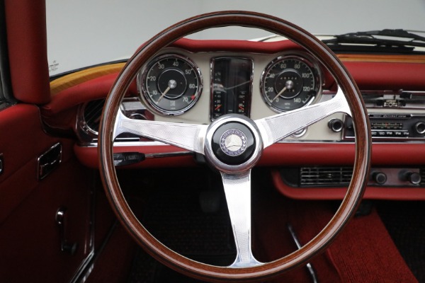 Used 1970 Mercedes-Benz 280 SL for sale Sold at Aston Martin of Greenwich in Greenwich CT 06830 20