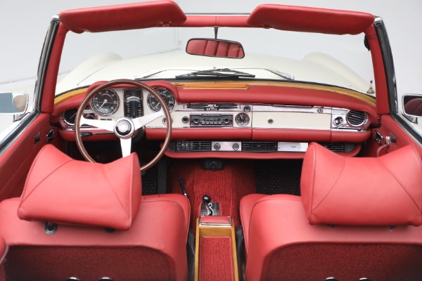 Used 1970 Mercedes-Benz 280 SL for sale Sold at Aston Martin of Greenwich in Greenwich CT 06830 22