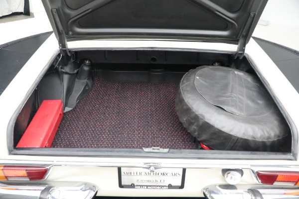 Used 1970 Mercedes-Benz 280 SL for sale Sold at Aston Martin of Greenwich in Greenwich CT 06830 27