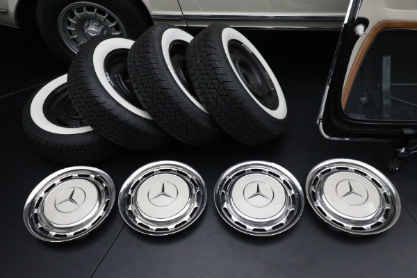 Used 1970 Mercedes-Benz 280 SL for sale Sold at Aston Martin of Greenwich in Greenwich CT 06830 4