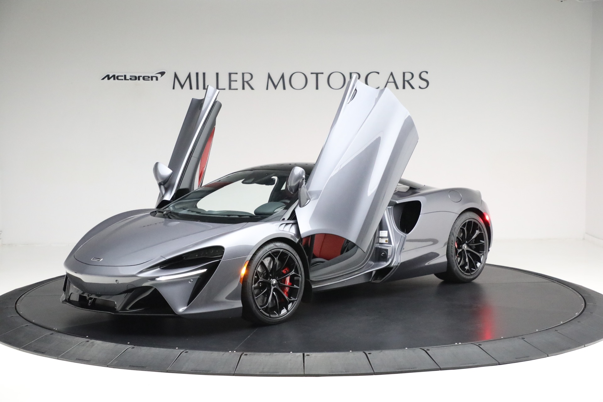 【美品】 TSM McLaren Artura 1/43 グレー 1/43 TSM McLaren Artura Spider (Tanzanite Blue) Car Model