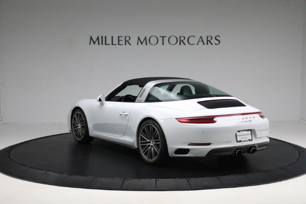 Used 2019 Porsche 911 Targa 4S for sale Sold at Aston Martin of Greenwich in Greenwich CT 06830 17