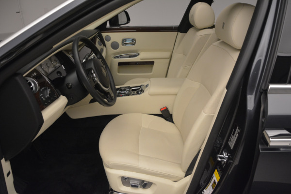 Used 2013 Rolls-Royce Ghost for sale Sold at Aston Martin of Greenwich in Greenwich CT 06830 24
