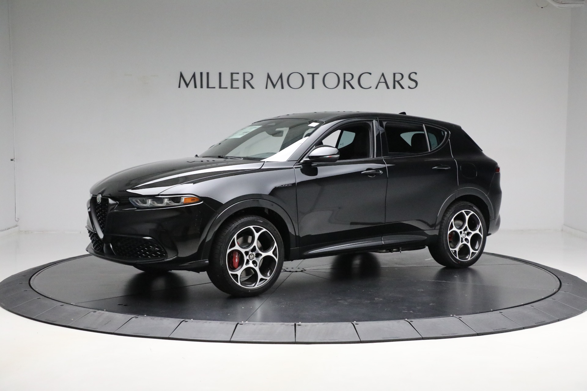 New 2024 Alfa Romeo Tonale Veloce for sale Sold at Aston Martin of Greenwich in Greenwich CT 06830 1