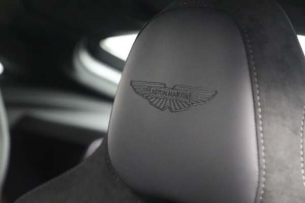 New 2025 Aston Martin Vantage for sale $242,100 at Aston Martin of Greenwich in Greenwich CT 06830 16