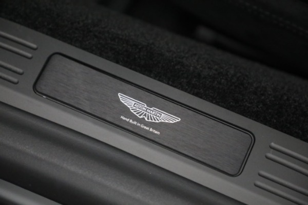 New 2025 Aston Martin Vantage for sale $242,100 at Aston Martin of Greenwich in Greenwich CT 06830 17