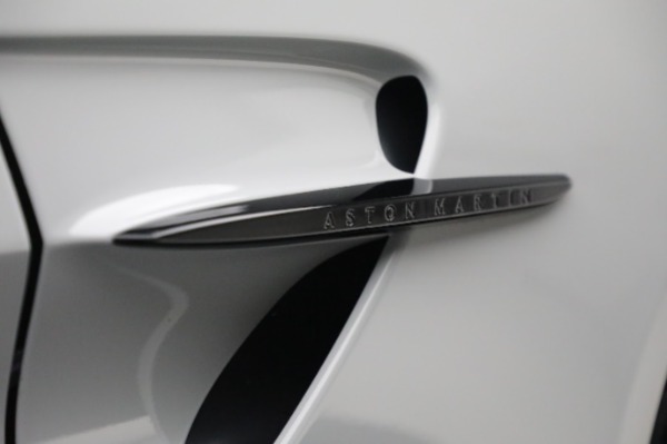 New 2025 Aston Martin Vantage for sale $242,100 at Aston Martin of Greenwich in Greenwich CT 06830 26