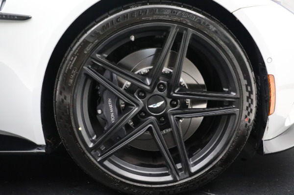 New 2025 Aston Martin Vantage for sale $242,100 at Aston Martin of Greenwich in Greenwich CT 06830 27