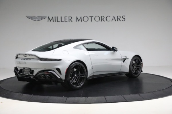 New 2025 Aston Martin Vantage for sale $242,100 at Aston Martin of Greenwich in Greenwich CT 06830 7