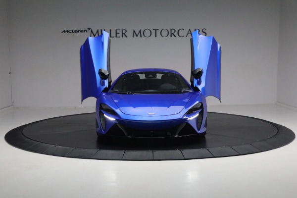Used 2023 McLaren Artura for sale Sold at Aston Martin of Greenwich in Greenwich CT 06830 12