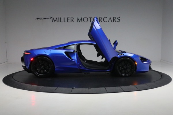 Used 2023 McLaren Artura for sale Sold at Aston Martin of Greenwich in Greenwich CT 06830 18