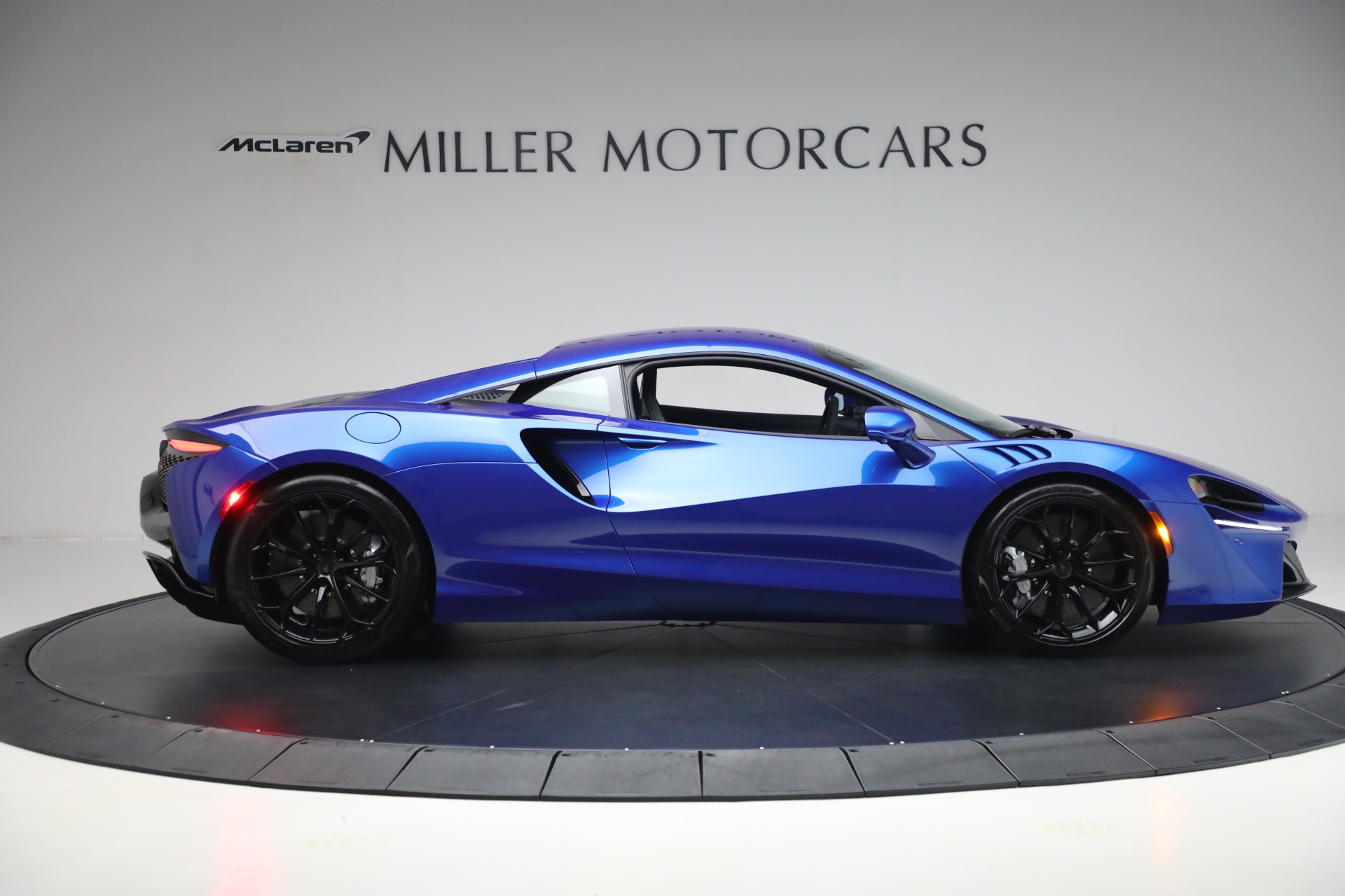 New 2025 McLaren Artura For Sale (Special Pricing) | Miller