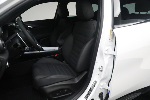 Used 2024 Alfa Romeo Tonale Veloce for sale $29,900 at Miller Motorcars Aston Martin in Greenwich CT 06830 21