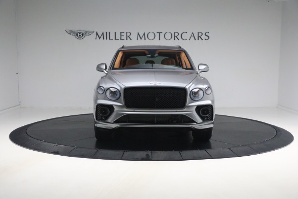 Used 2023 Bentley Bentayga Azure Hybrid for sale $159,900 at Miller Motorcars Aston Martin in Greenwich CT 06830 15