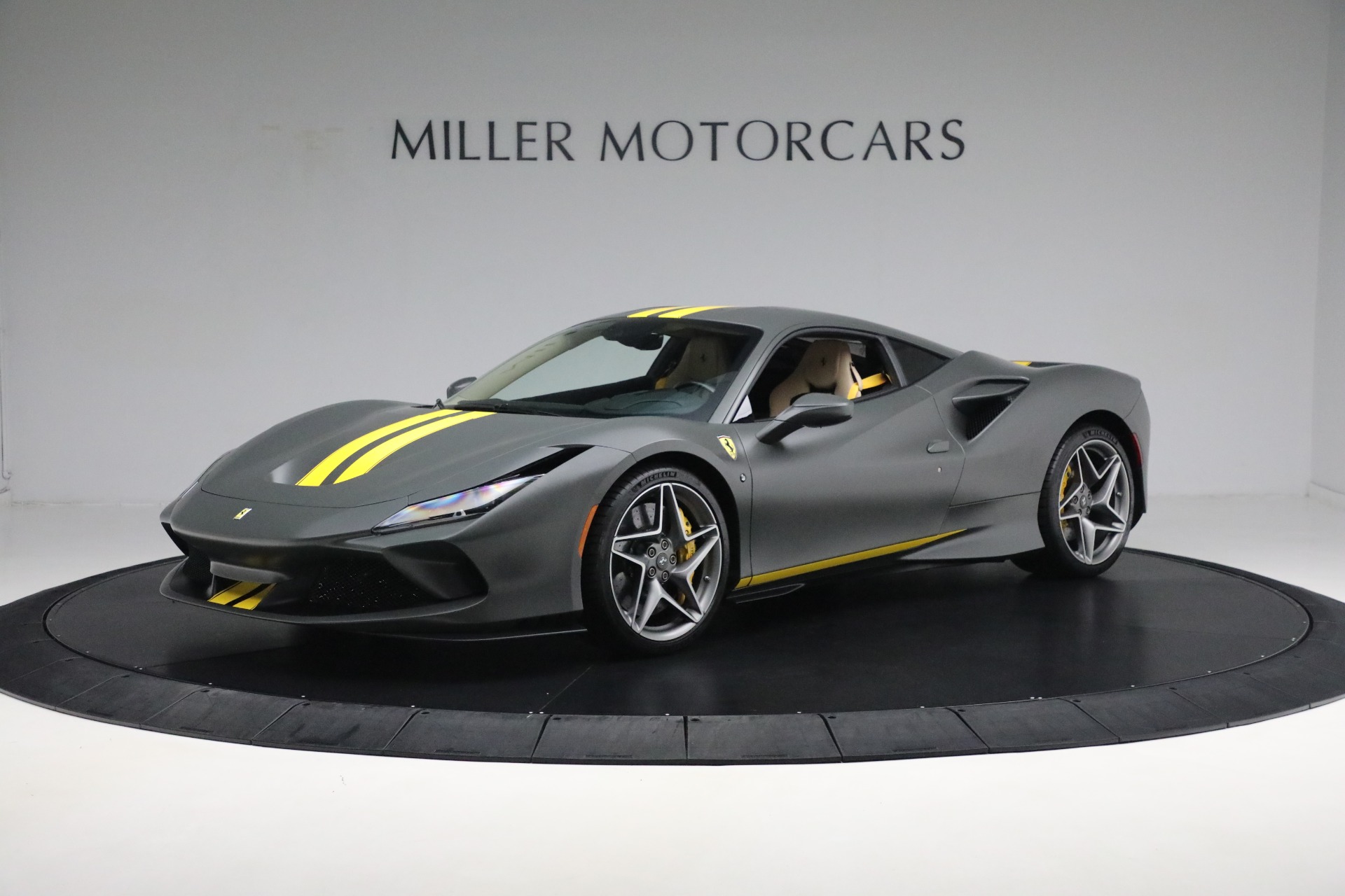 ア*カ様 Ferrari F8 TRIBUTO オーナーズノベルティ XF MODEL 1/64 Scale Ferrari F8 Tributo Black Diecast Car Model Toy