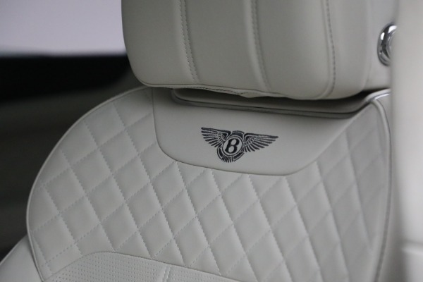 Used 2019 Bentley Bentayga V8 for sale Sold at Aston Martin of Greenwich in Greenwich CT 06830 26