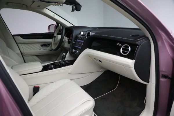 Used 2019 Bentley Bentayga V8 for sale Sold at Aston Martin of Greenwich in Greenwich CT 06830 28