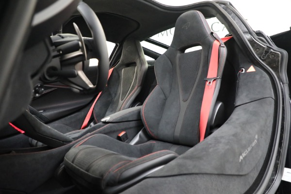 New 2024 McLaren 750S Performance for sale Sold at Aston Martin of Greenwich in Greenwich CT 06830 26
