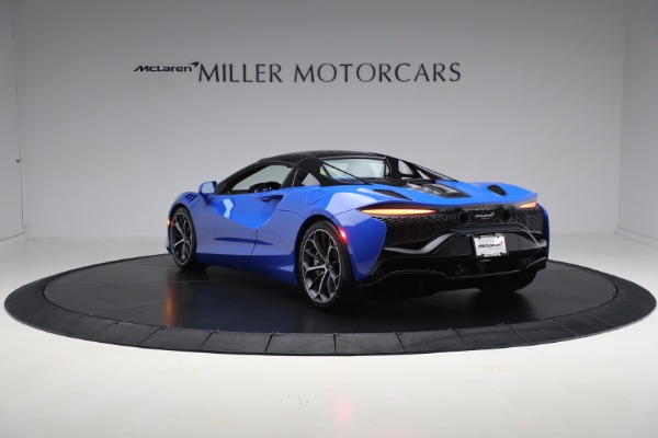 New 2025 McLaren Artura Spider Performance for sale $329,718 at Miller Motorcars Aston Martin in Greenwich CT 06830 18