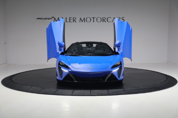 New 2025 McLaren Artura Spider Performance for sale $329,718 at Miller Motorcars Aston Martin in Greenwich CT 06830 25