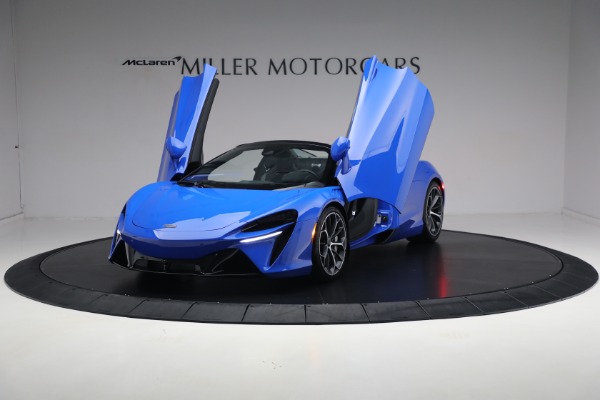 New 2025 McLaren Artura Spider Performance for sale $329,718 at Miller Motorcars Aston Martin in Greenwich CT 06830 26