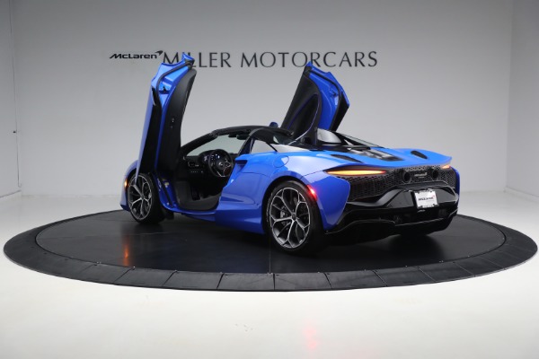 New 2025 McLaren Artura Spider Performance for sale $329,718 at Miller Motorcars Aston Martin in Greenwich CT 06830 28