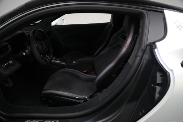 Used 2023 Maserati MC20 for sale Sold at Aston Martin of Greenwich in Greenwich CT 06830 13