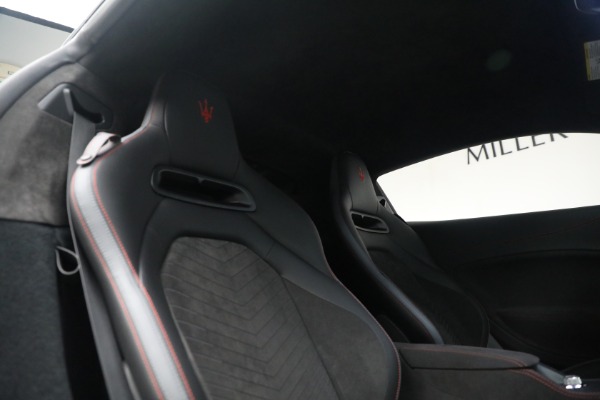 Used 2023 Maserati MC20 for sale Sold at Aston Martin of Greenwich in Greenwich CT 06830 17