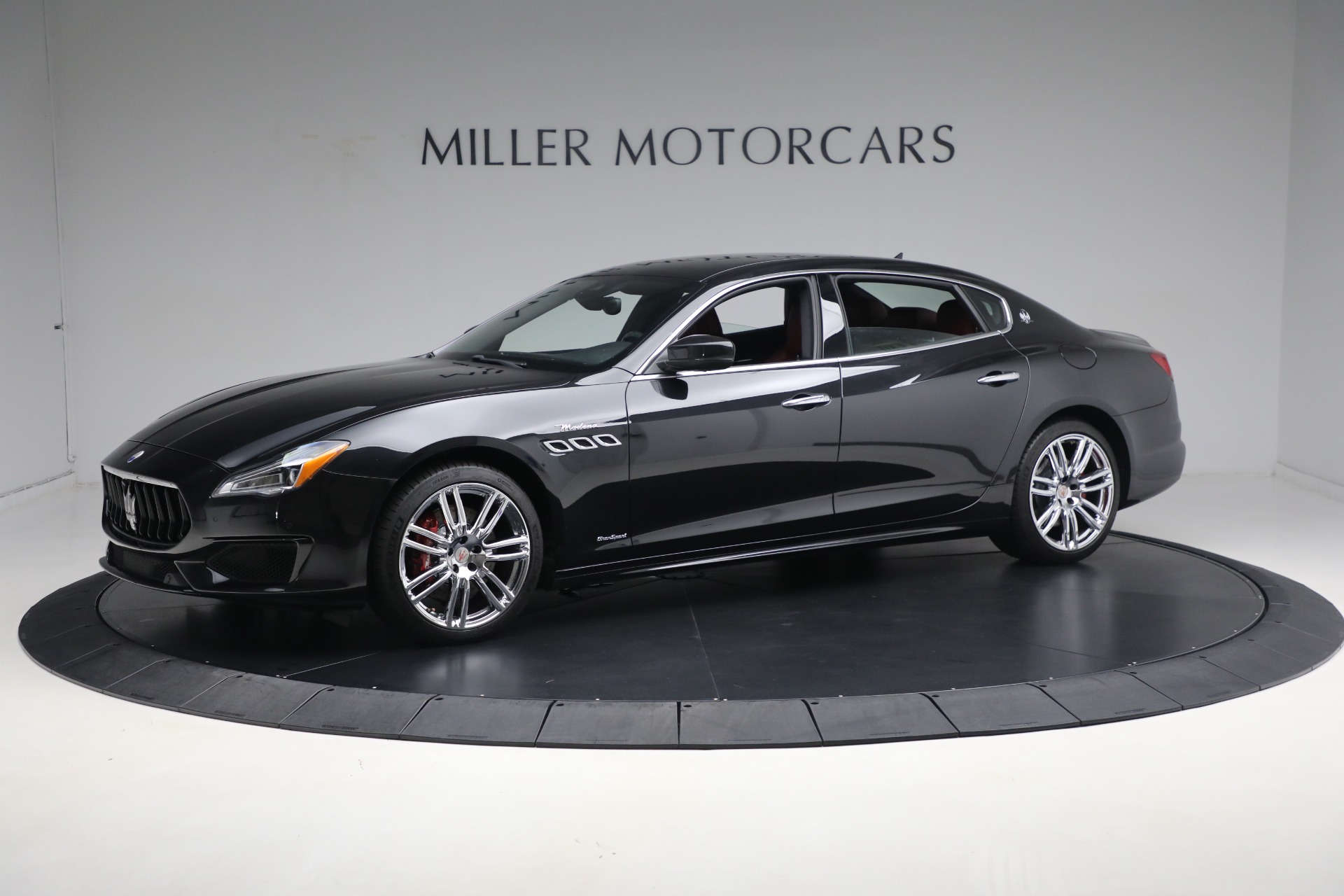 Used 2018 Maserati Quattroporte S Q4 GranSport for sale Sold at Aston Martin of Greenwich in Greenwich CT 06830 1