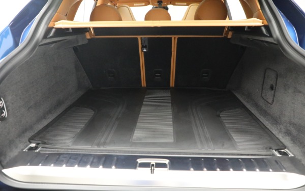 New 2025 Aston Martin DBX707 for sale $285,700 at Aston Martin of Greenwich in Greenwich CT 06830 28