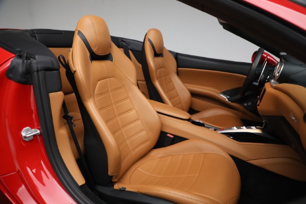 Used 2017 Ferrari California T for sale Sold at Aston Martin of Greenwich in Greenwich CT 06830 25