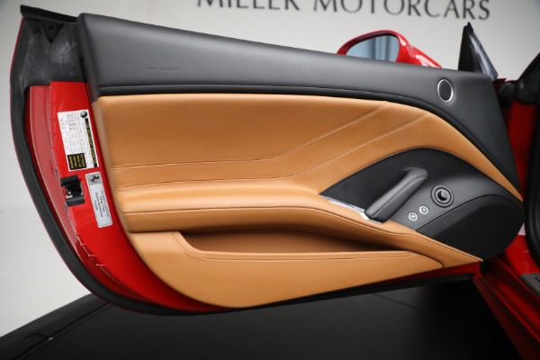 Used 2017 Ferrari California T for sale Sold at Aston Martin of Greenwich in Greenwich CT 06830 27