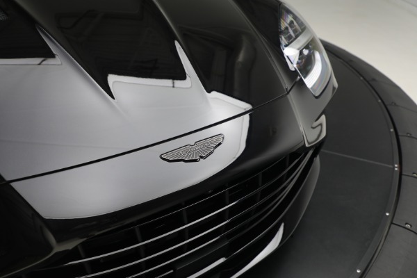 New 2025 Aston Martin Vantage for sale $235,300 at Aston Martin of Greenwich in Greenwich CT 06830 26