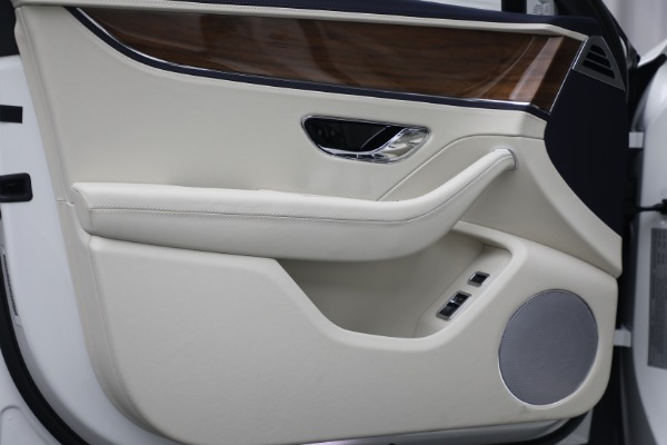 Used 2023 Bentley Flying Spur V8 for sale Sold at Aston Martin of Greenwich in Greenwich CT 06830 13