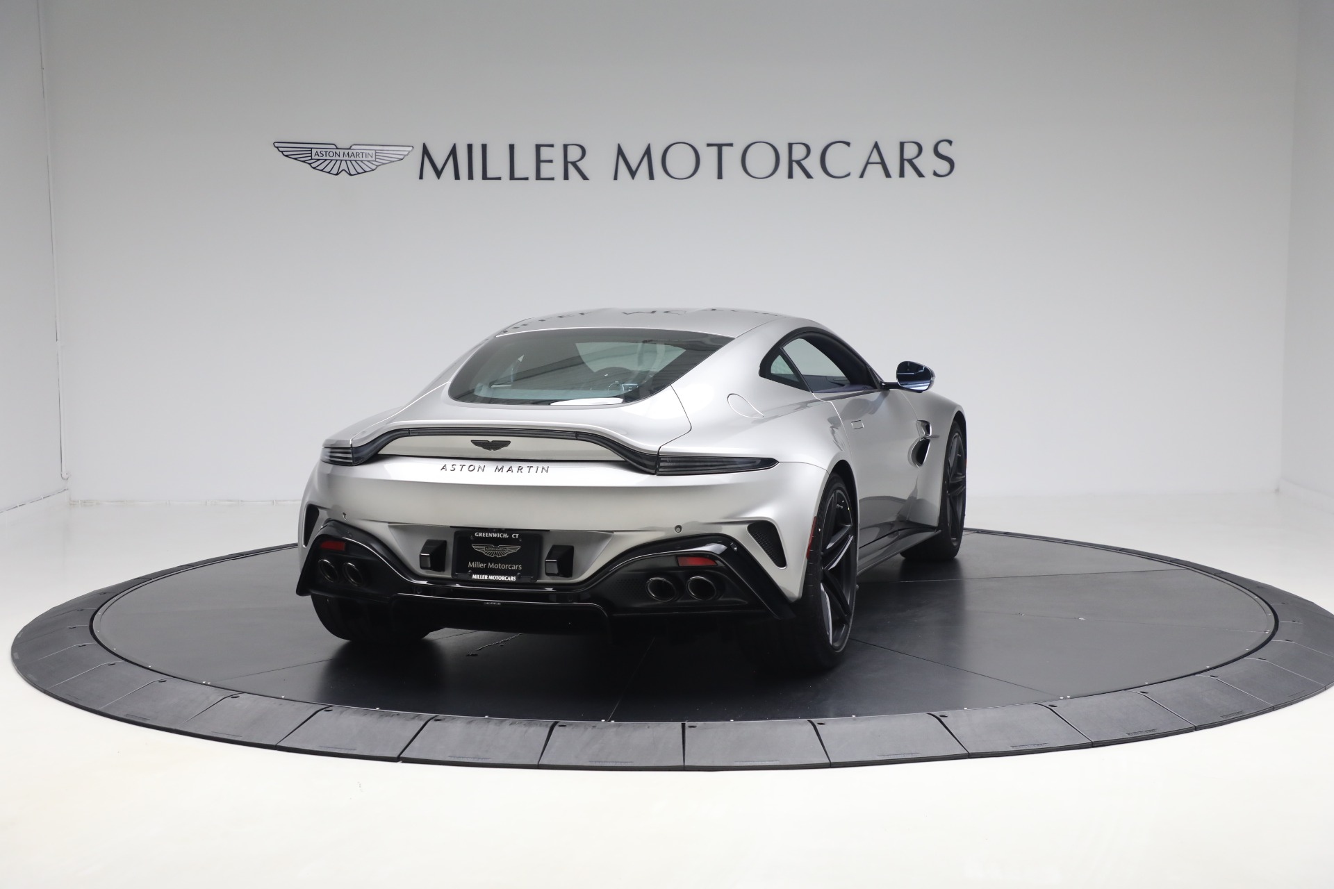 New 2025 Aston Martin Vantage For Sale (Special Pricing) | Miller