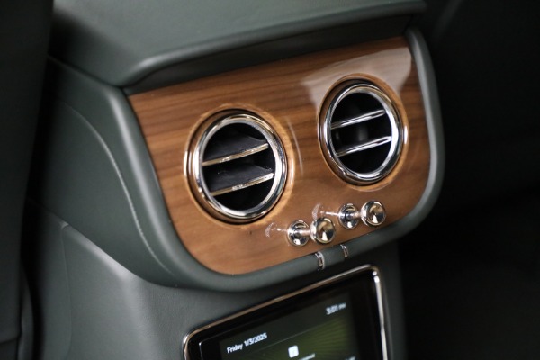 New 2025 Bentley Bentayga V8 for sale Sold at Miller Motorcars Aston Martin in Greenwich CT 06830 23
