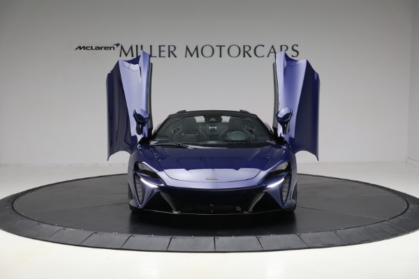 New 2025 McLaren Artura Spider TechLux for sale $327,158 at Miller Motorcars Aston Martin in Greenwich CT 06830 13