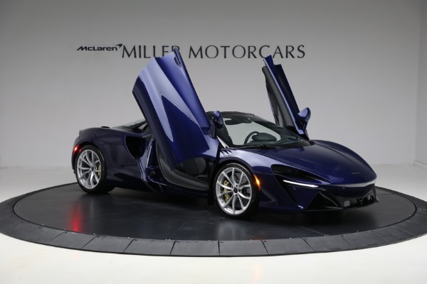 New 2025 McLaren Artura Spider TechLux for sale $327,158 at Miller Motorcars Aston Martin in Greenwich CT 06830 20