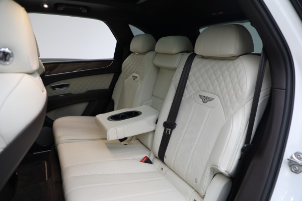 Used 2022 Bentley Bentayga V8 for sale Sold at Aston Martin of Greenwich in Greenwich CT 06830 24
