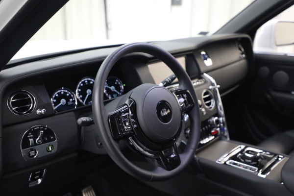 Used 2022 Rolls-Royce Cullinan for sale $269,900 at Aston Martin of Greenwich in Greenwich CT 06830 15