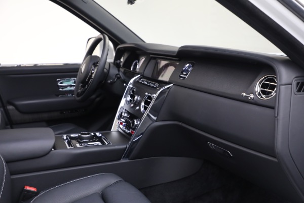 Used 2022 Rolls-Royce Cullinan for sale $269,900 at Aston Martin of Greenwich in Greenwich CT 06830 19