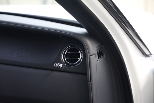 Used 2022 Rolls-Royce Cullinan for sale $269,900 at Aston Martin of Greenwich in Greenwich CT 06830 25