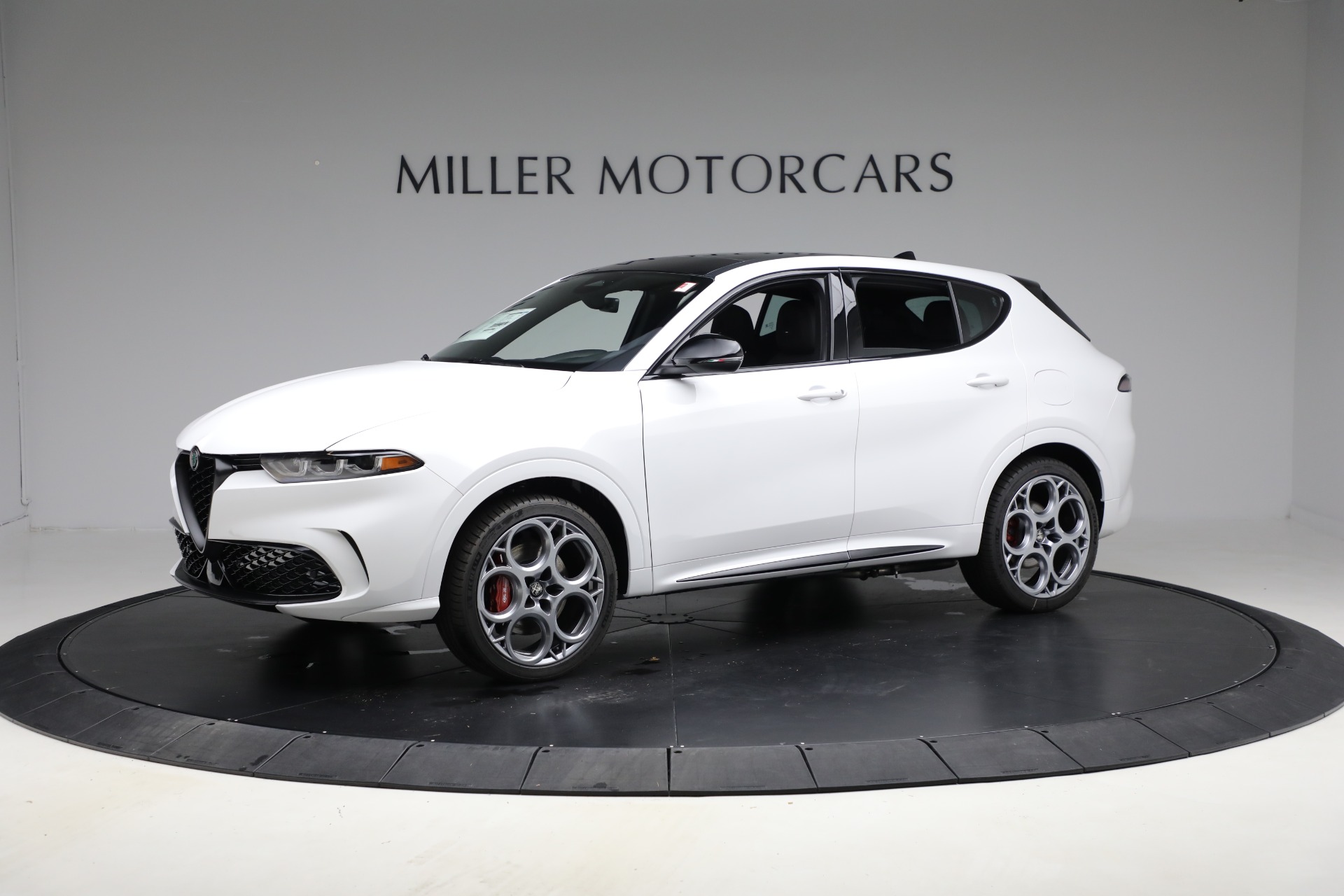 New 2025 Alfa Romeo Tonale Tributo Italiano for sale Sold at Miller Motorcars Aston Martin in Greenwich CT 06830 1