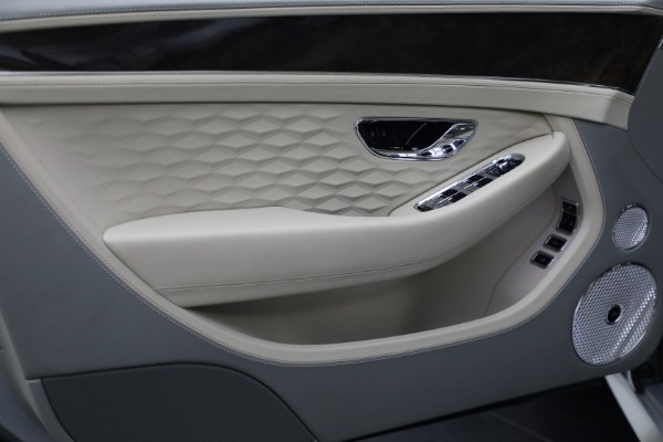 Used 2025 Bentley Continental GT Speed for sale $285,900 at Miller Motorcars Aston Martin in Greenwich CT 06830 19