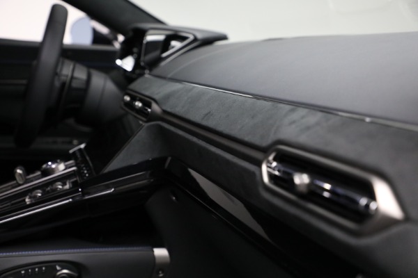 Used 2025 Aston Martin Vantage for sale $196,900 at Miller Motorcars Aston Martin in Greenwich CT 06830 24