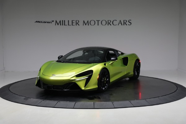 2024 McLaren Artura